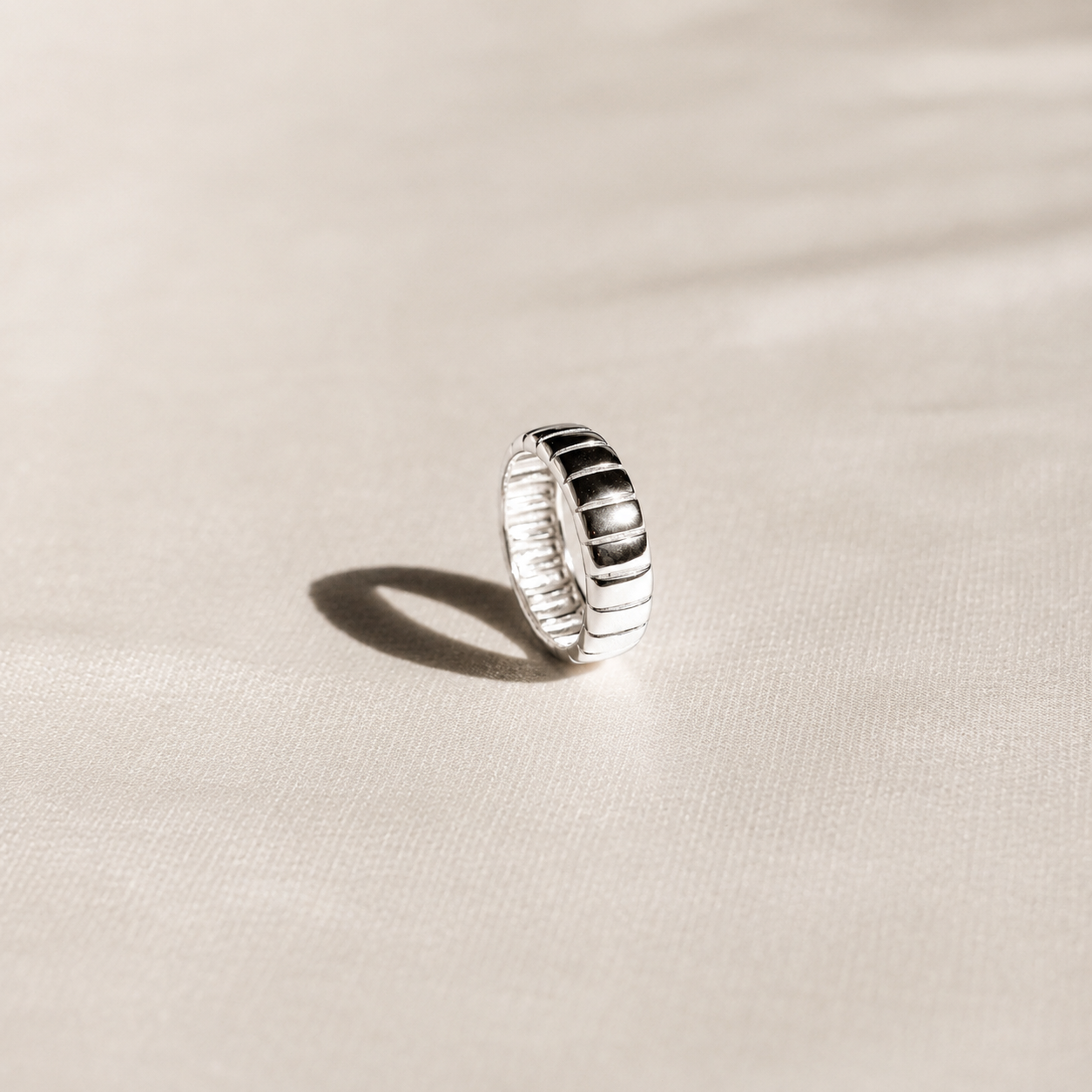 Audrey Simple Statement Ring