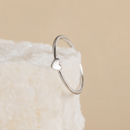 Nala Tiny Heart Ring