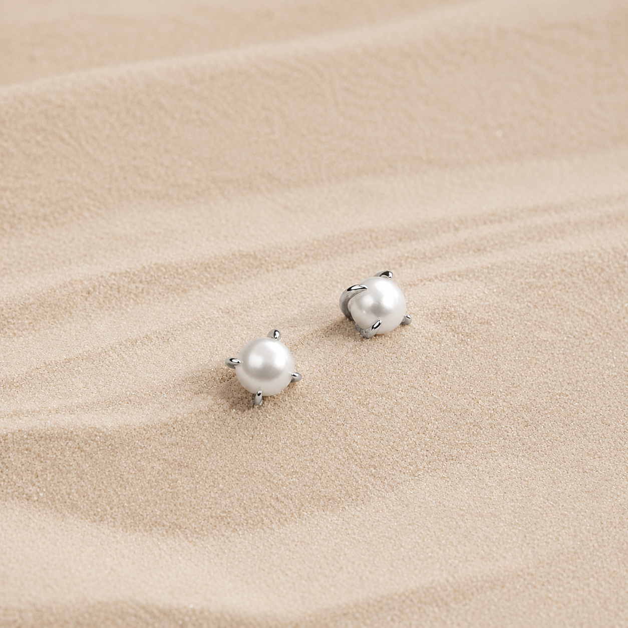 Zoe Pearl Studs