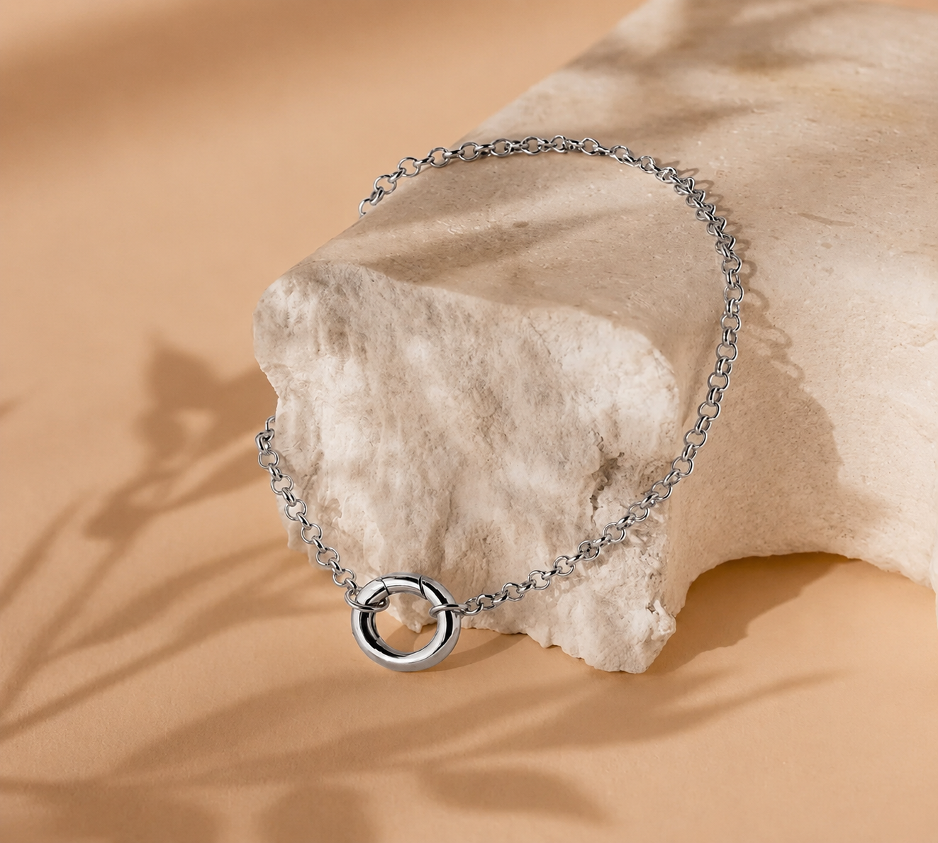 Minimalist Circle Bracelet