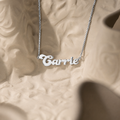 Groovy Name Necklace in Box Chain