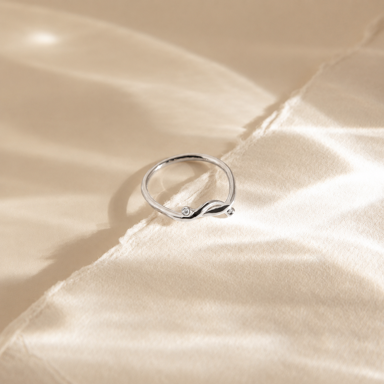 Valerie Knot Ring