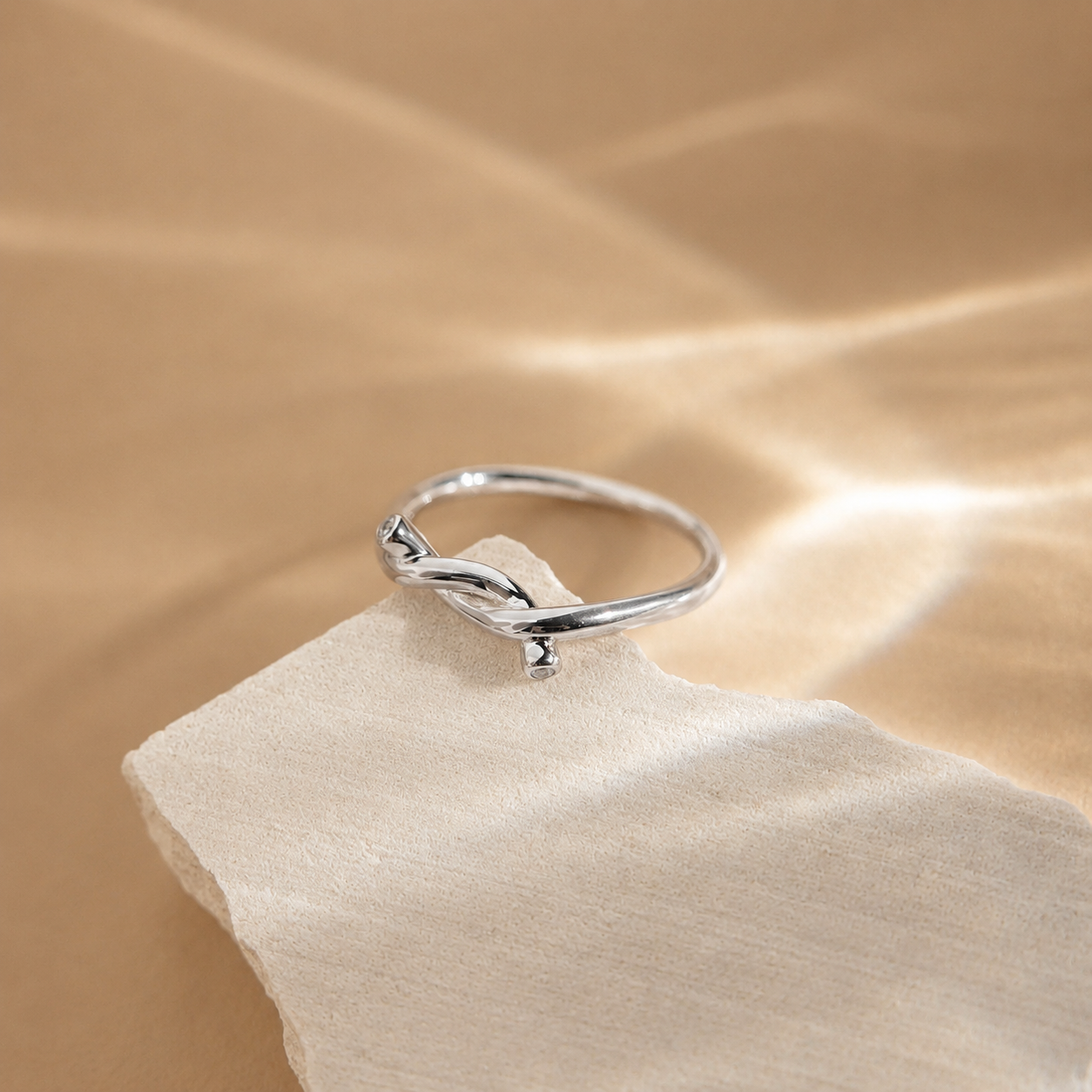 Valerie Knot Ring