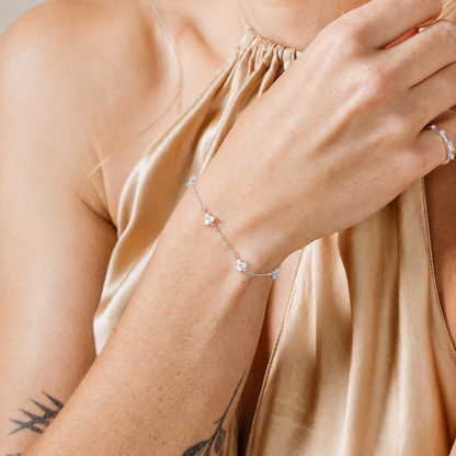 Mini Lily Diamond Bracelet