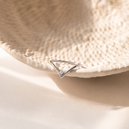 Curve Birthstone Ring