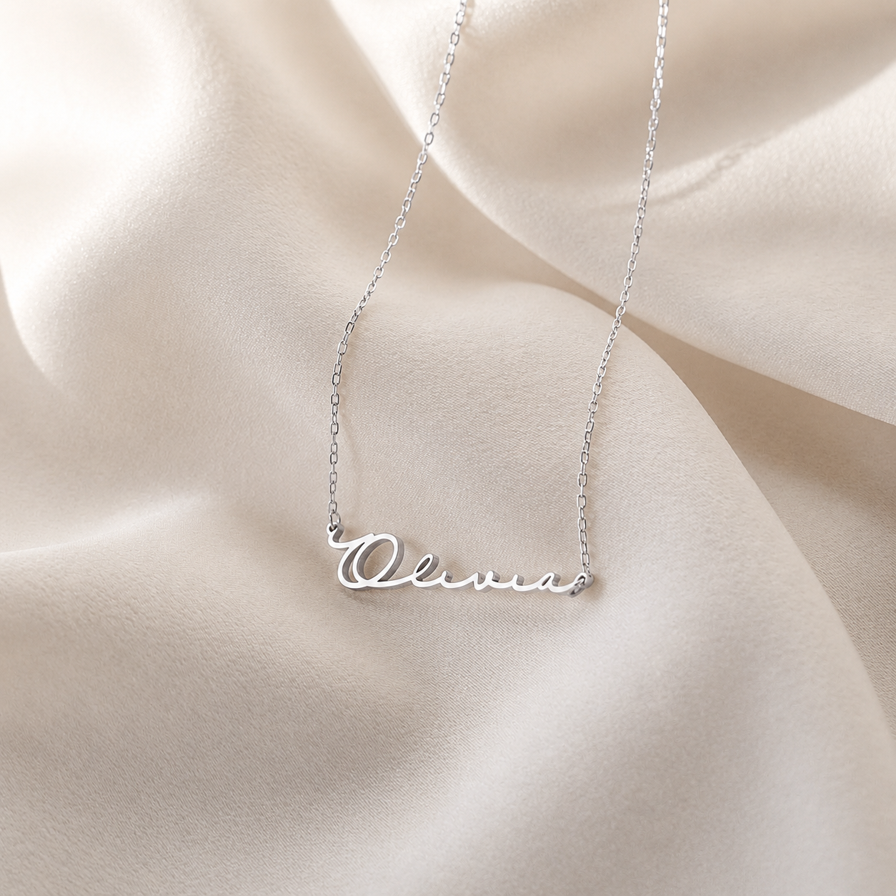 Minimal Name Necklace